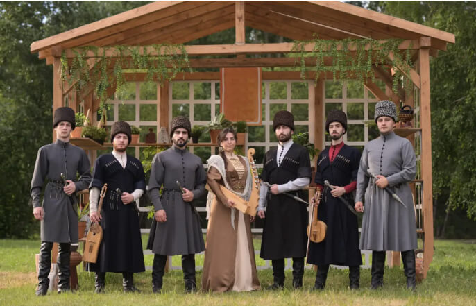 Vocal-instrumental ensemble Uatsamongæ