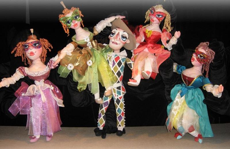 Фестиваль традиционных кукольных театров «Лилипуты и гулливеры кукольного мира» – события на сайте «Московские Сезоны»