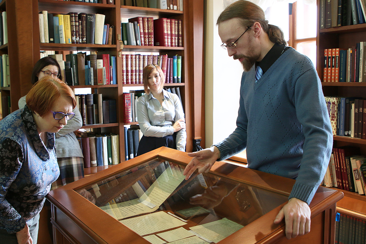 Выставка «Государев венец» – события на сайте «Московские Сезоны»