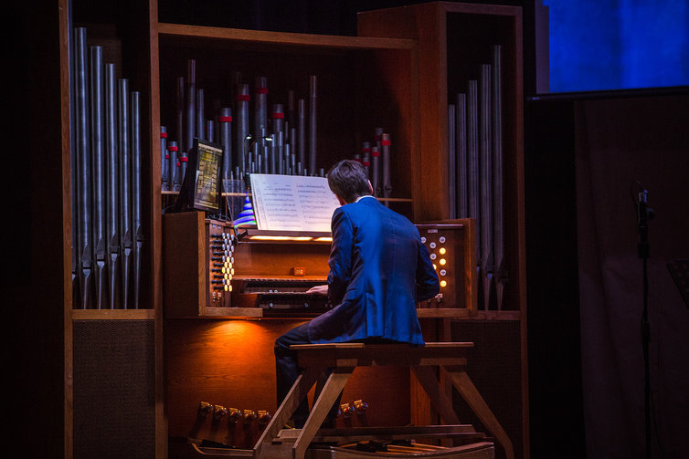 Концерт «Кельтская арфа, волынка, колёсная лира и орган» – события на сайте «Московские Сезоны»