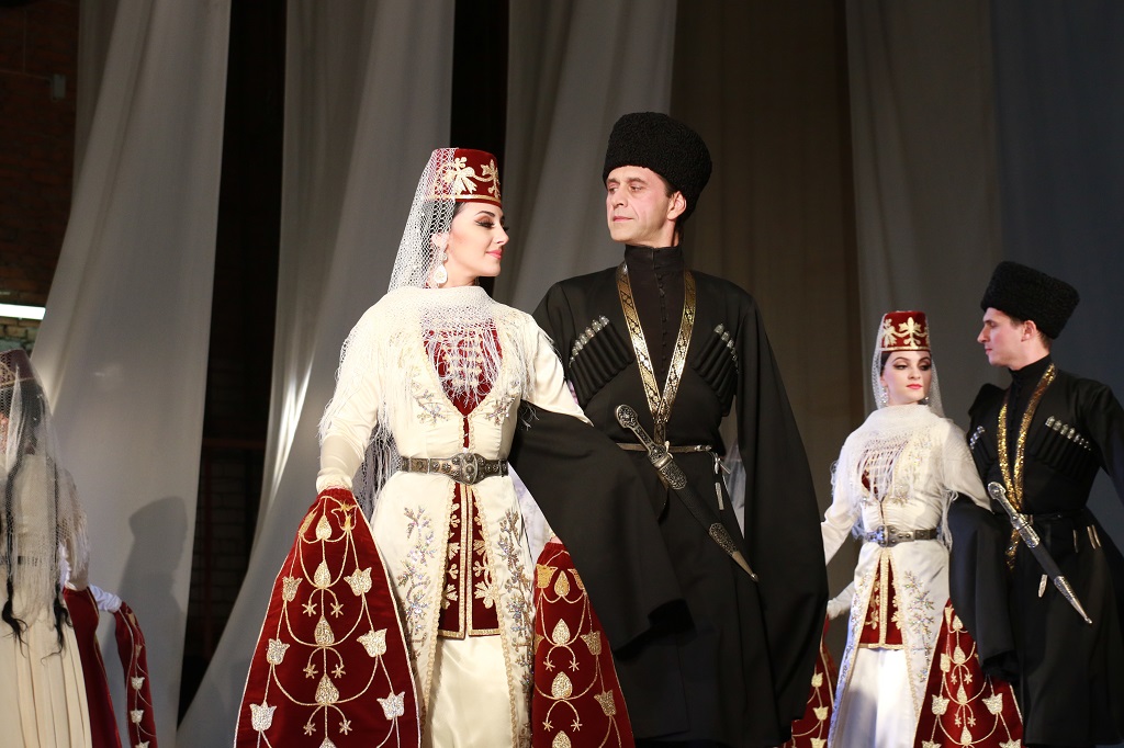 Концерт ансамбля танца «Алан» – события на сайте «Московские Сезоны»