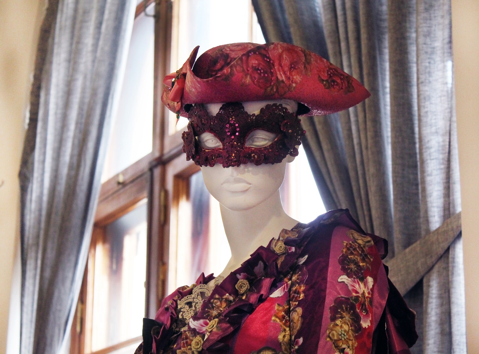 Лекция «Театр и мода» – события на сайте «Московские Сезоны»