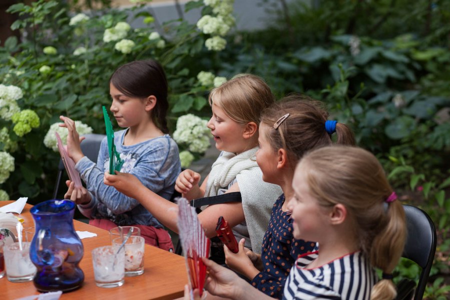 Детская программа «Пикник в саду Дома Герцена» – события на сайте «Московские Сезоны»