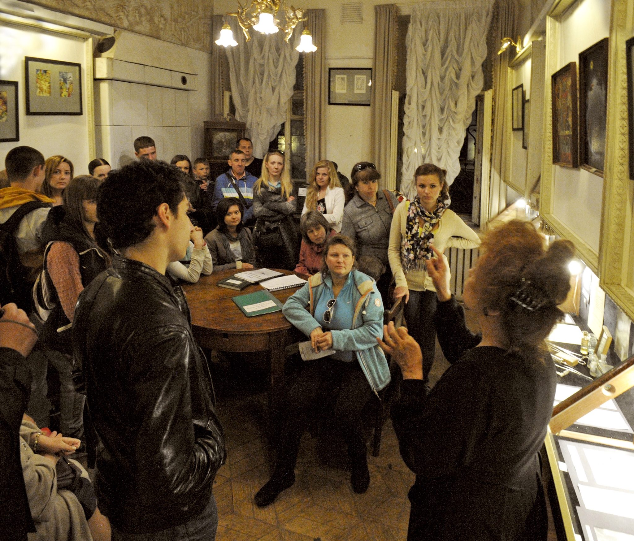 Экскурсии по музею «Булгаковский дом» – события на сайте «Московские Сезоны»