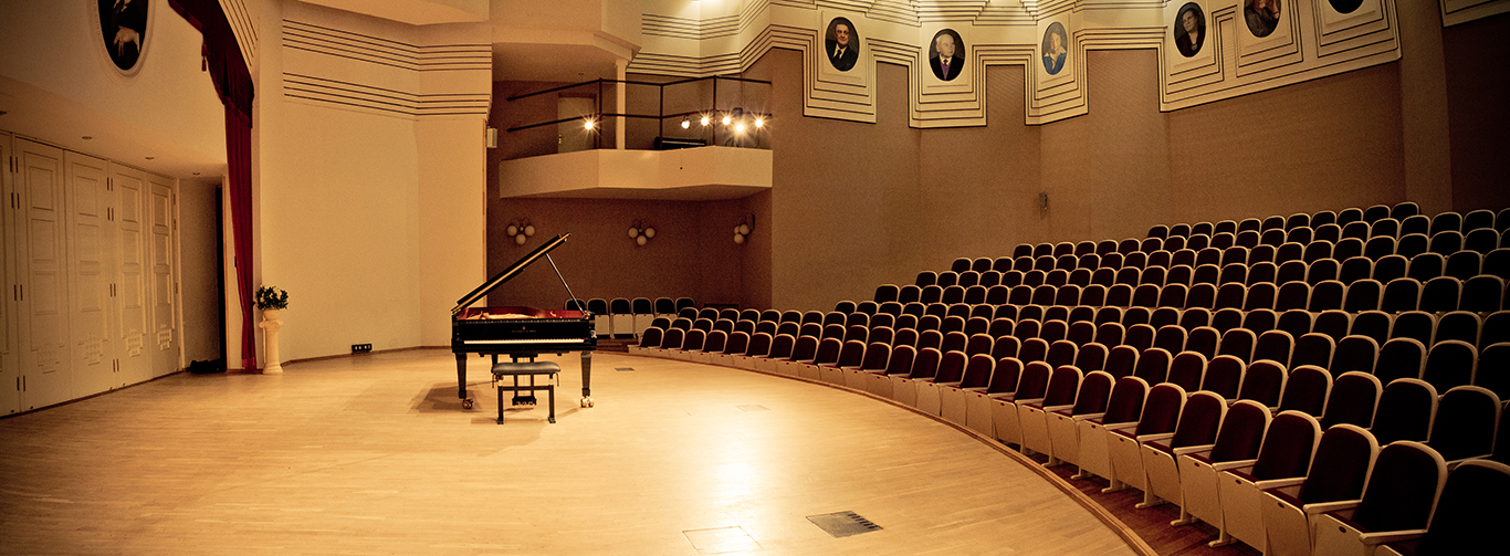 Галерея портретов музыкантов в концертном зале «Центральной музыкальной школы» – события на сайте «Московские Сезоны»