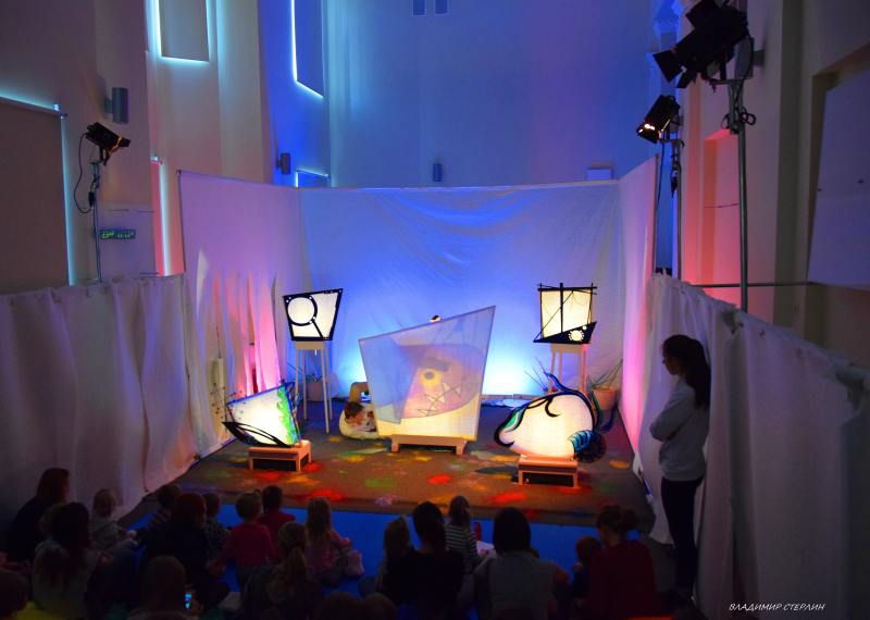Спектакль «Краски. Театр для самых маленьких» – события на сайте «Московские Сезоны»