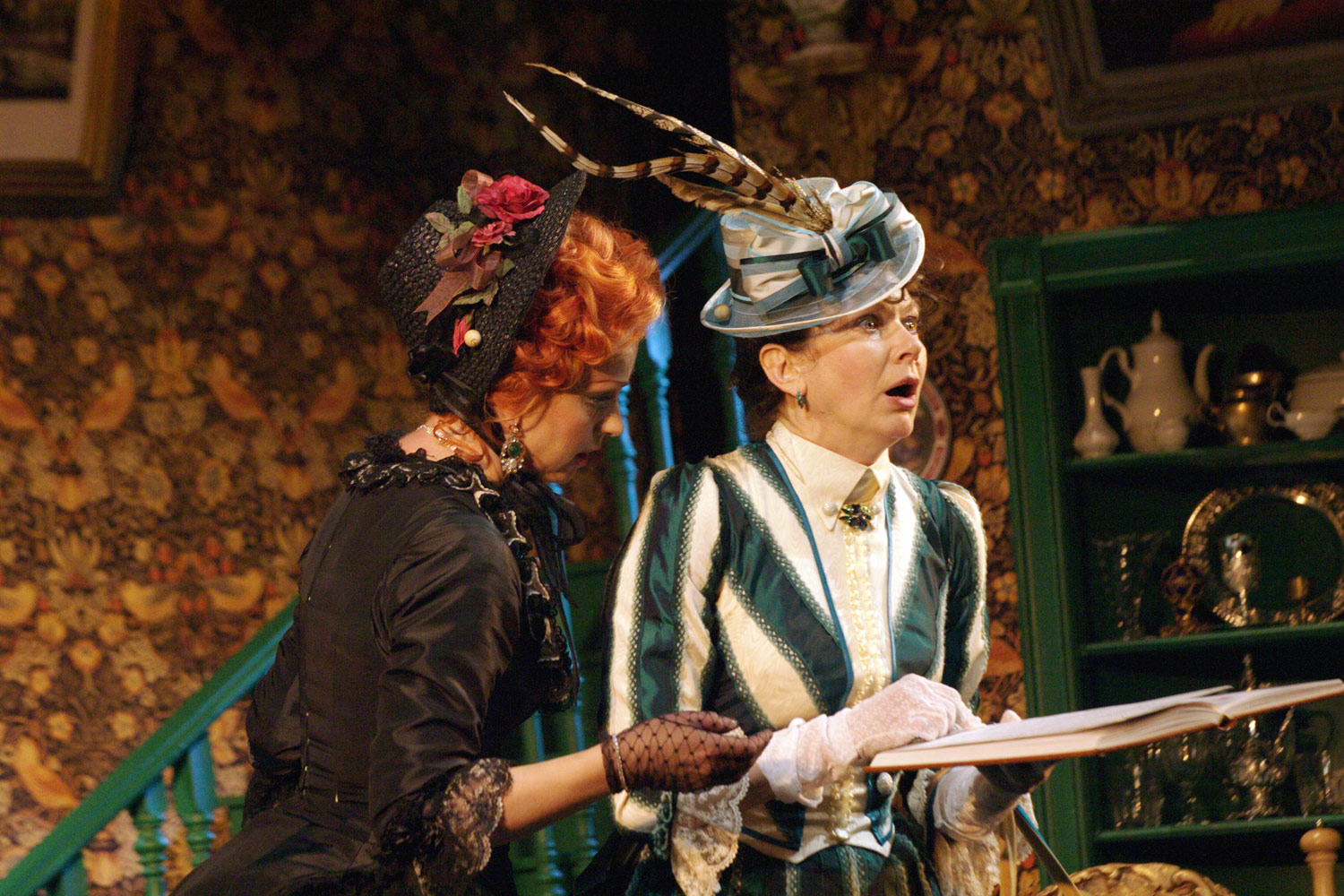 Спектакль «Наследники Рабурдена» – события на сайте «Московские Сезоны»