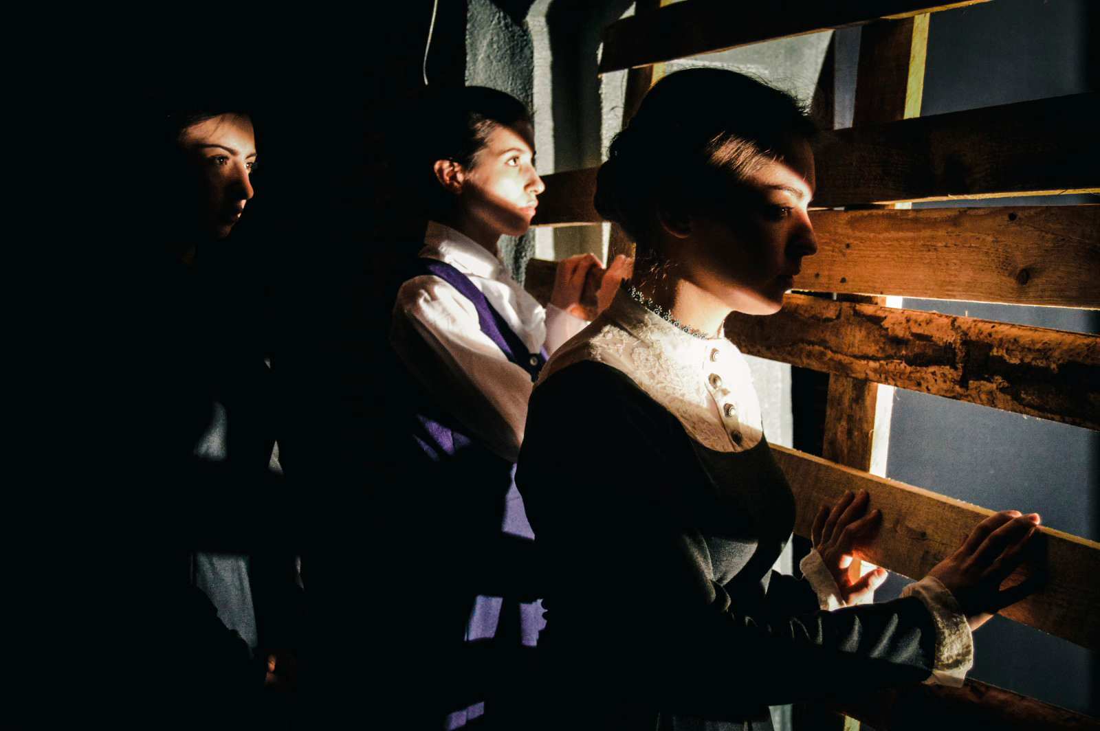 «Три...» в театре «Модерн» – события на сайте «Московские Сезоны»