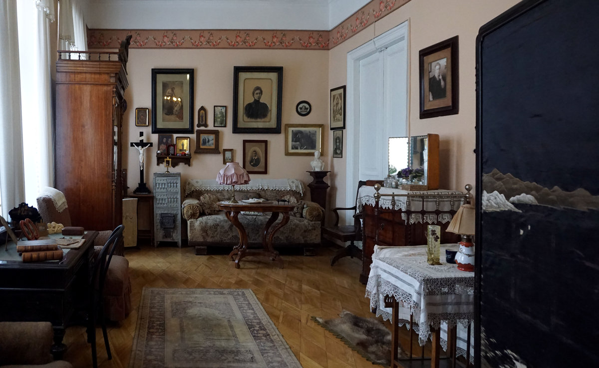 Спектакль «Медведь» – события на сайте «Московские Сезоны»