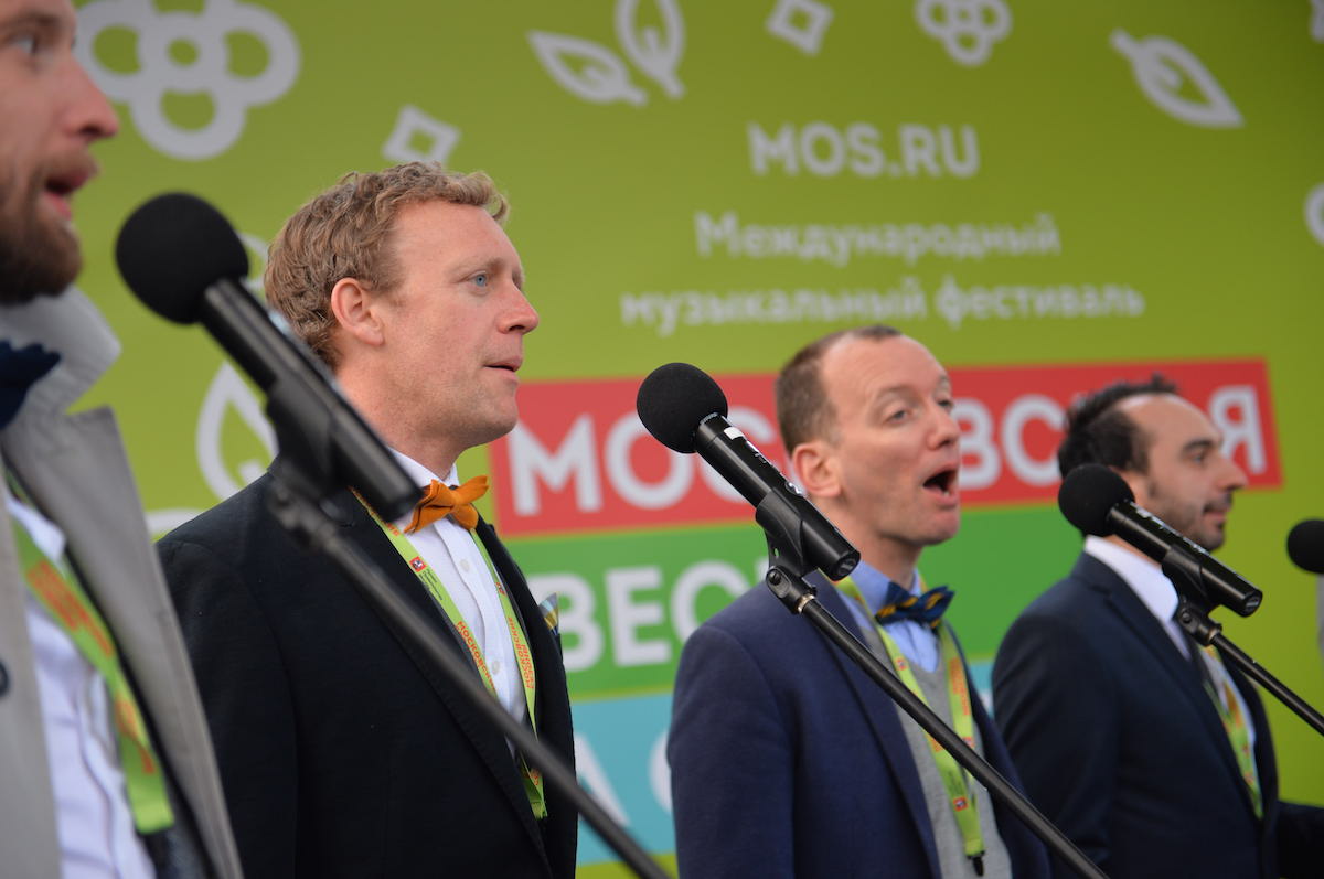 Выступления участников конкурса "Московская весна A Cappella" на Триумфальной площади – события на сайте «Московские Сезоны»