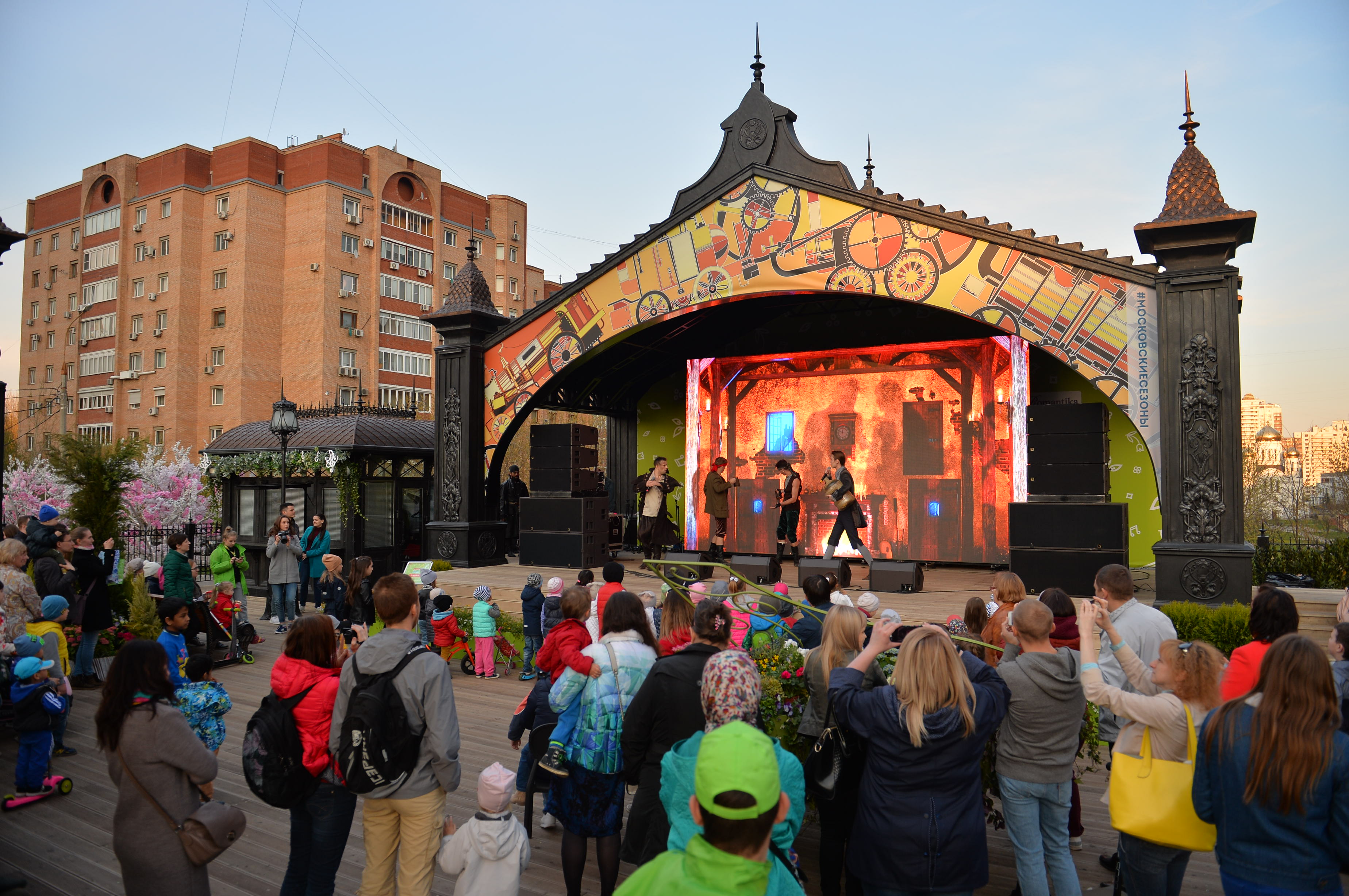 Выступления a cappella и творческие мастерские на Профсоюзной улице – события на сайте «Московские Сезоны»