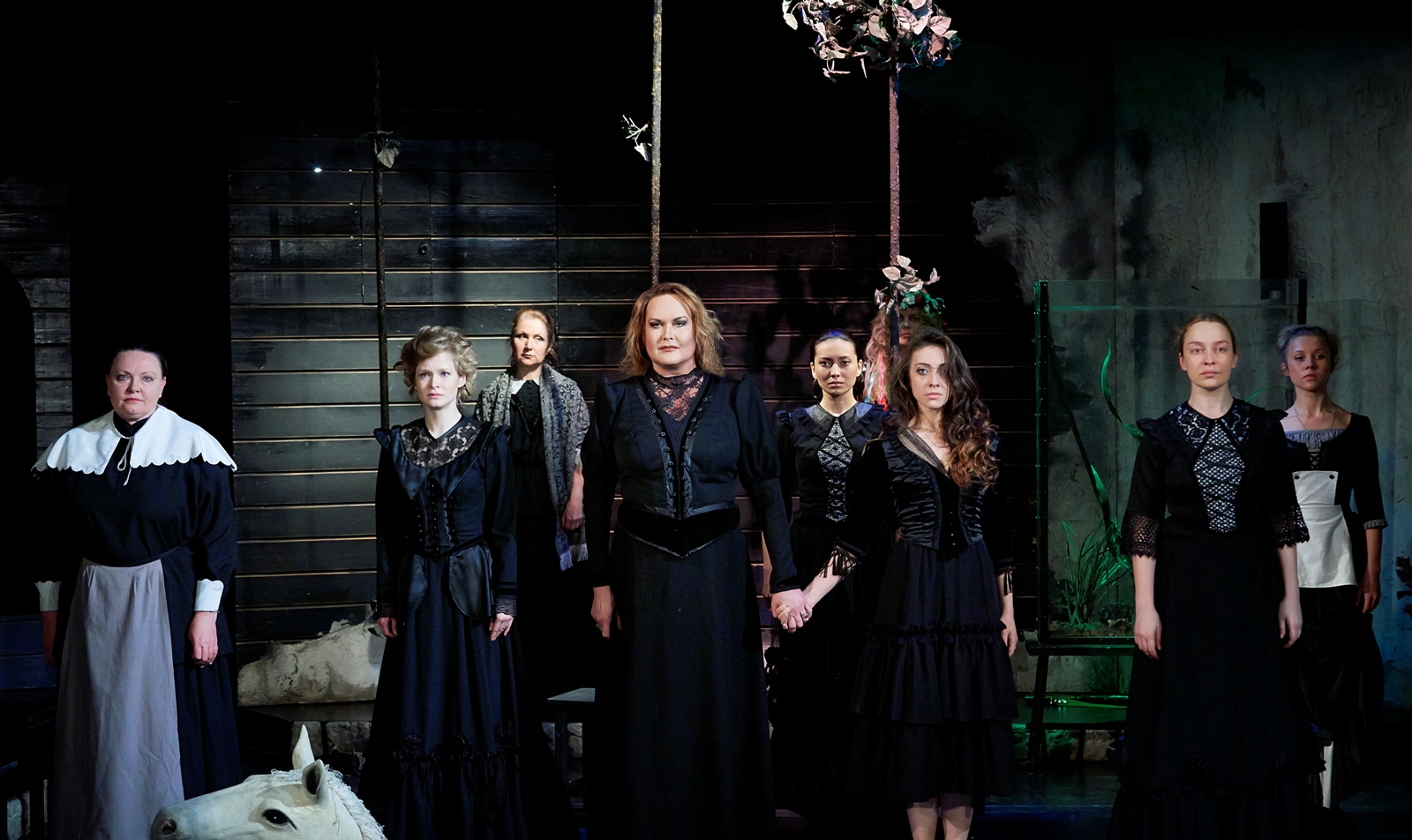 «Дом Бернарды Альбы» Театра Стаса Намина – события на сайте «Московские Сезоны»