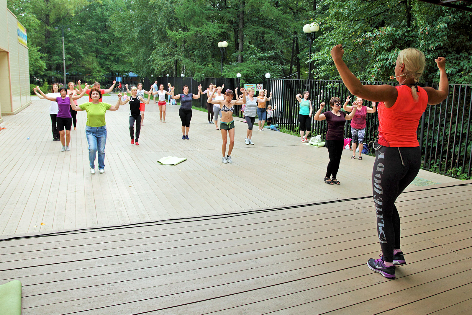 Аэробика в Измайловском парке – события на сайте «Московские Сезоны»