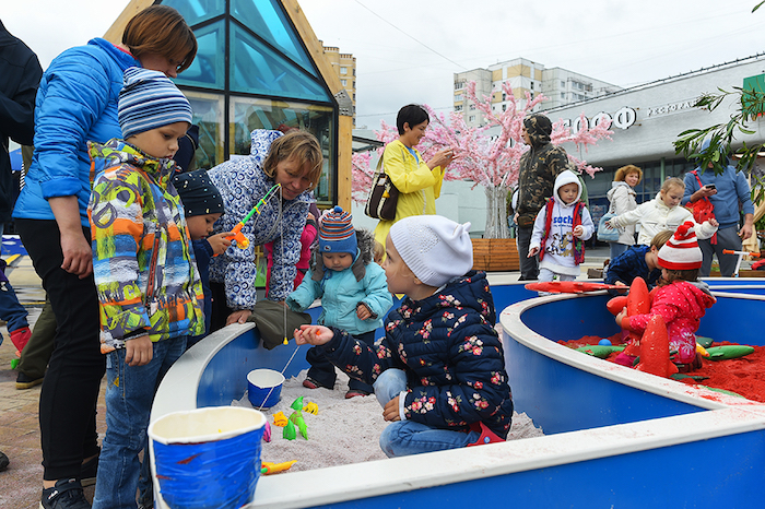 Народные игры на площади Юности в Зеленограде – события на сайте «Московские Сезоны»