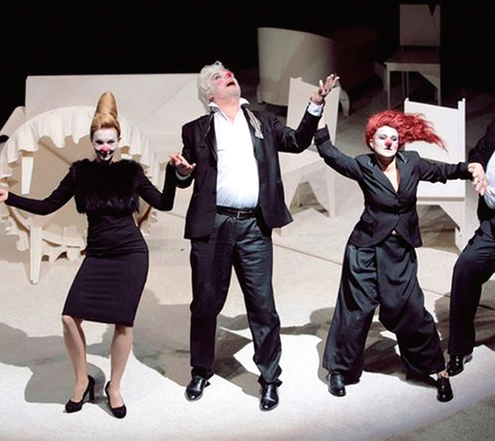 «Пьяные» в МХТ имени Чехова – события на сайте «Московские Сезоны»