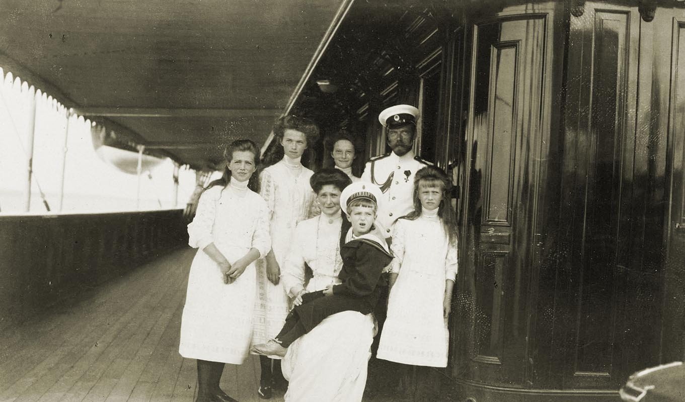 Выставка «Романовы. Семейные фотохроники» – события на сайте «Московские Сезоны»