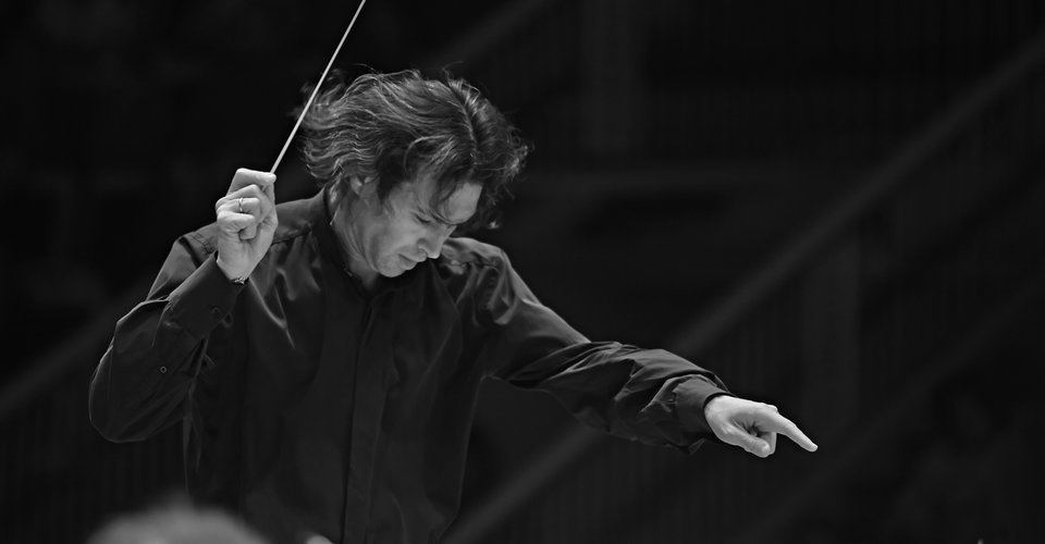 Дирижирует и рассказывает Владимир Юровский – события на сайте «Московские Сезоны»