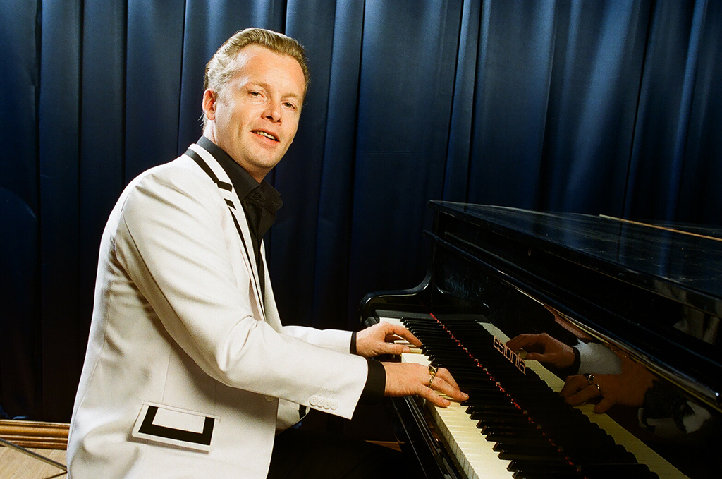 Концерт «Летний вечер в стиле рок-н-ролл» – события на сайте «Московские Сезоны»