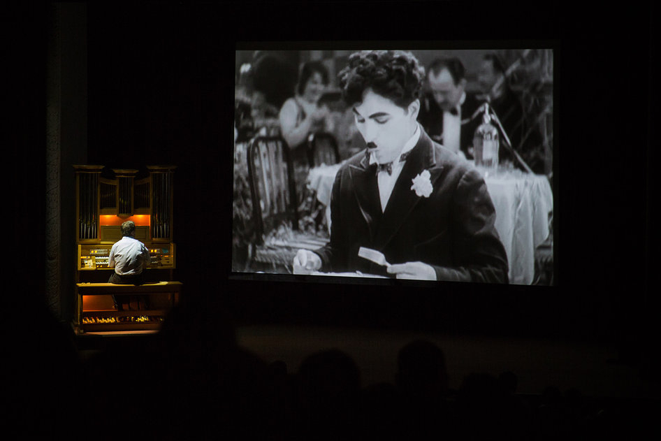 Проект «Великий немой»: фильм «Огни большого города» – события на сайте «Московские Сезоны»