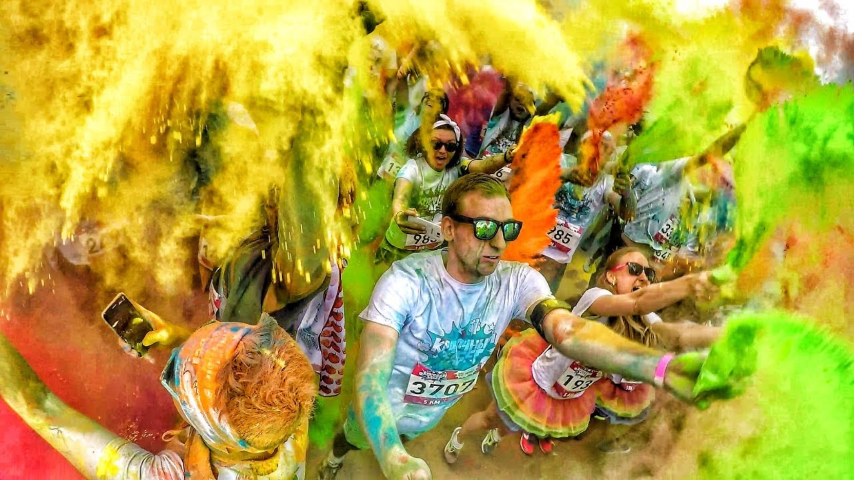 Красочный забег по Ходынскому бульвару – события на сайте «Московские Сезоны»