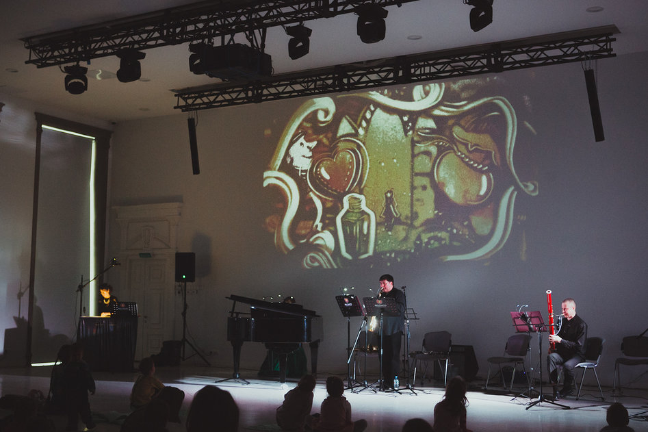 Интерактивная музыкальная сказка с песочной анимацией «Трубадур и бременские музыканты» – события на сайте «Московские Сезоны»