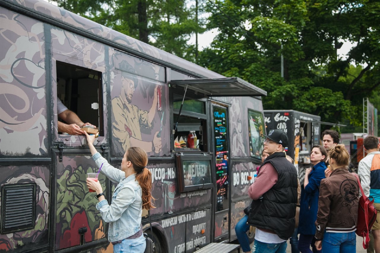 Фестиваль фуд-траков в «Сокольниках» – события на сайте «Московские Сезоны»