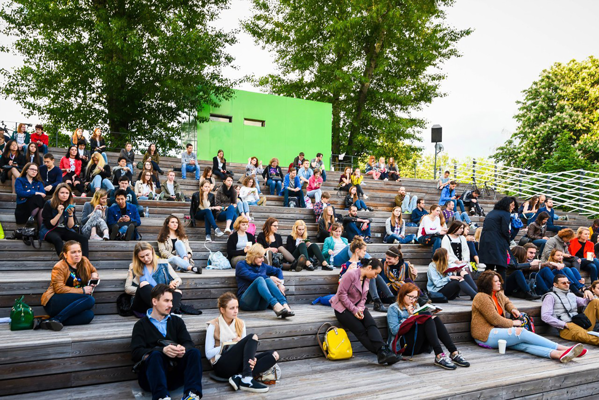 «Культурные завтраки» в кинотеатре «Пионер» – события на сайте «Московские Сезоны»