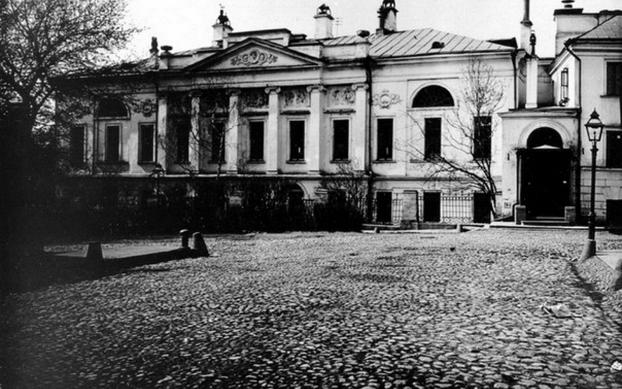 Пешеходная экскурсия «Жуковский в Басманном районе» – события на сайте «Московские Сезоны»