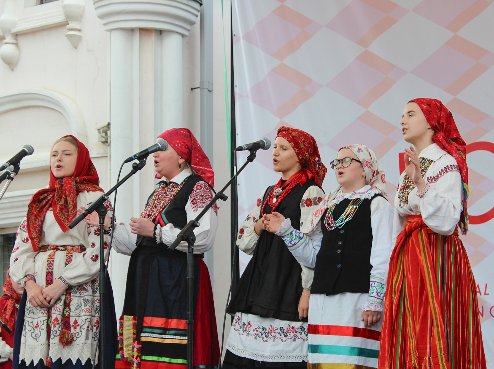 День семьи, любви и верности в «Кремле в Измайлово» – события на сайте «Московские Сезоны»