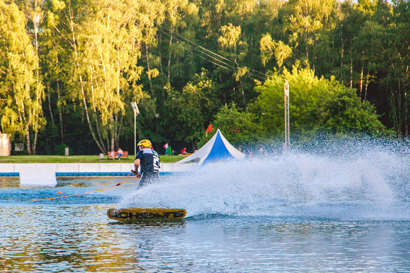 Чемпионат по вейкбордингу в парке «Сокольники» – события на сайте «Московские Сезоны»