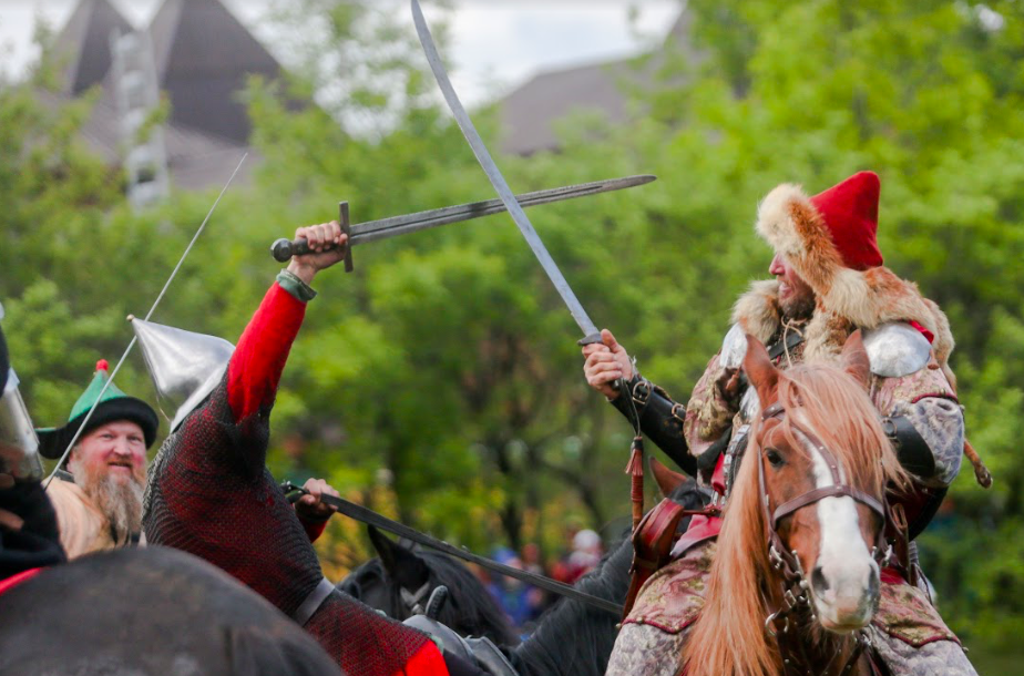 Акция «Старинные подвижные игры» в рамках фестиваля «Времена и Эпохи» – события на сайте «Московские Сезоны»