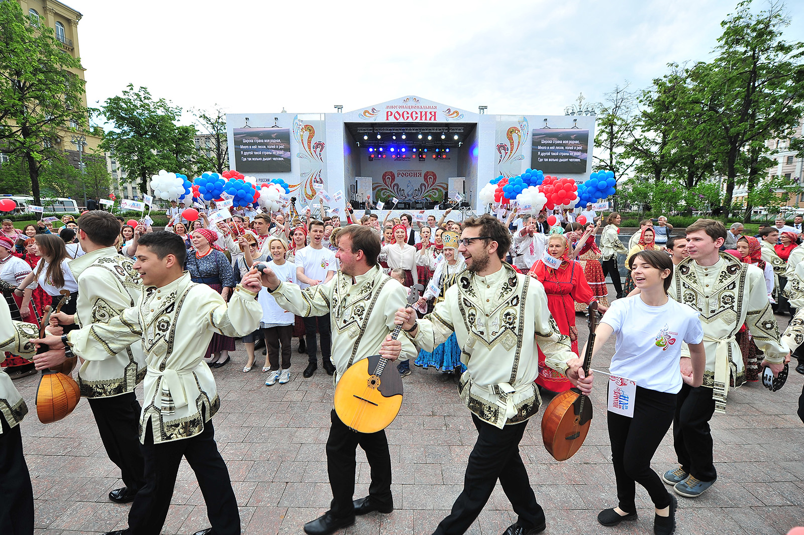 «Многонациональная Россия» на Пушкинской площади – события на сайте «Московские Сезоны»