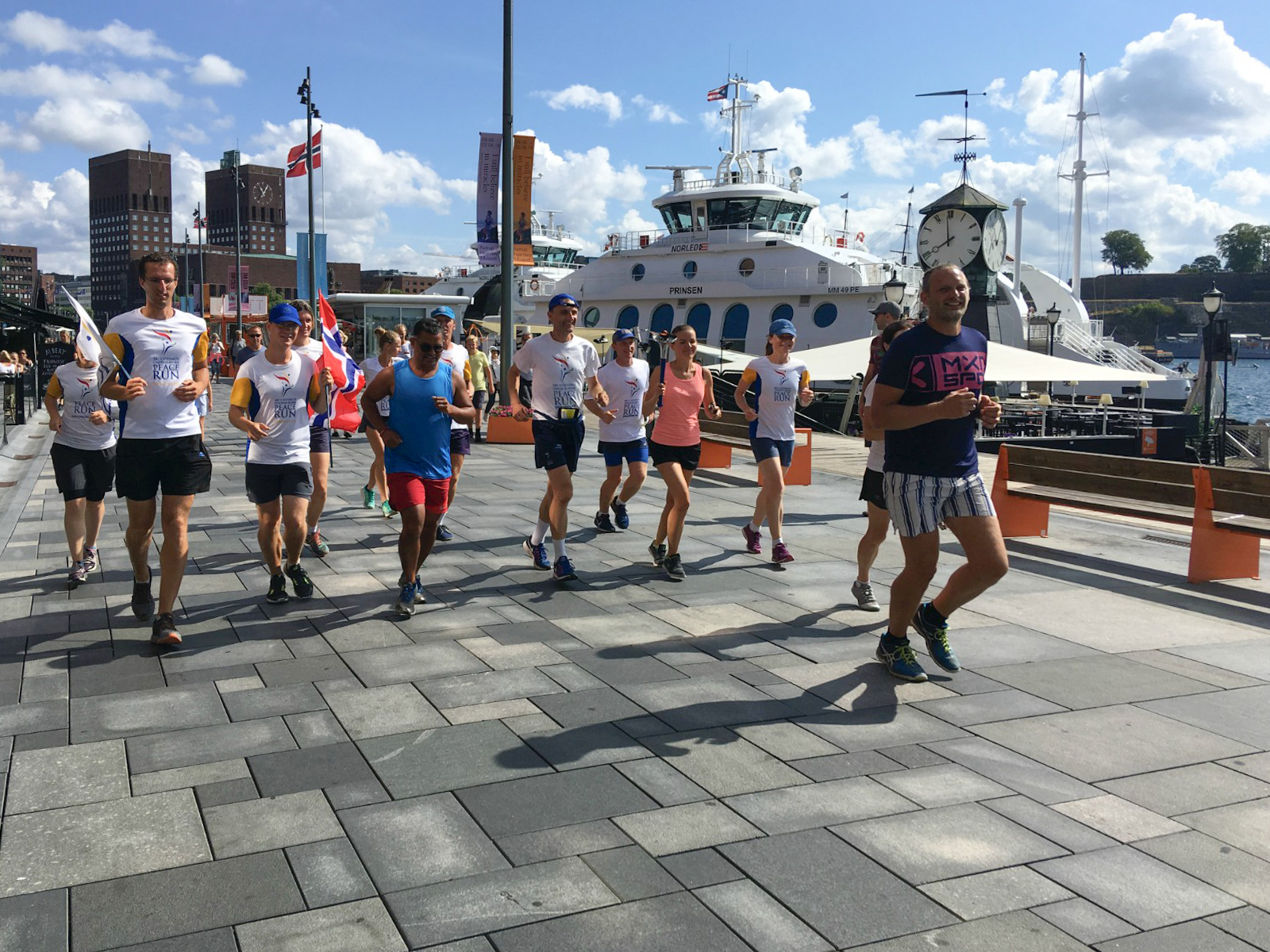 Факельная эстафета «Бег мира» в усадьбе Воронцово – события на сайте «Московские Сезоны»