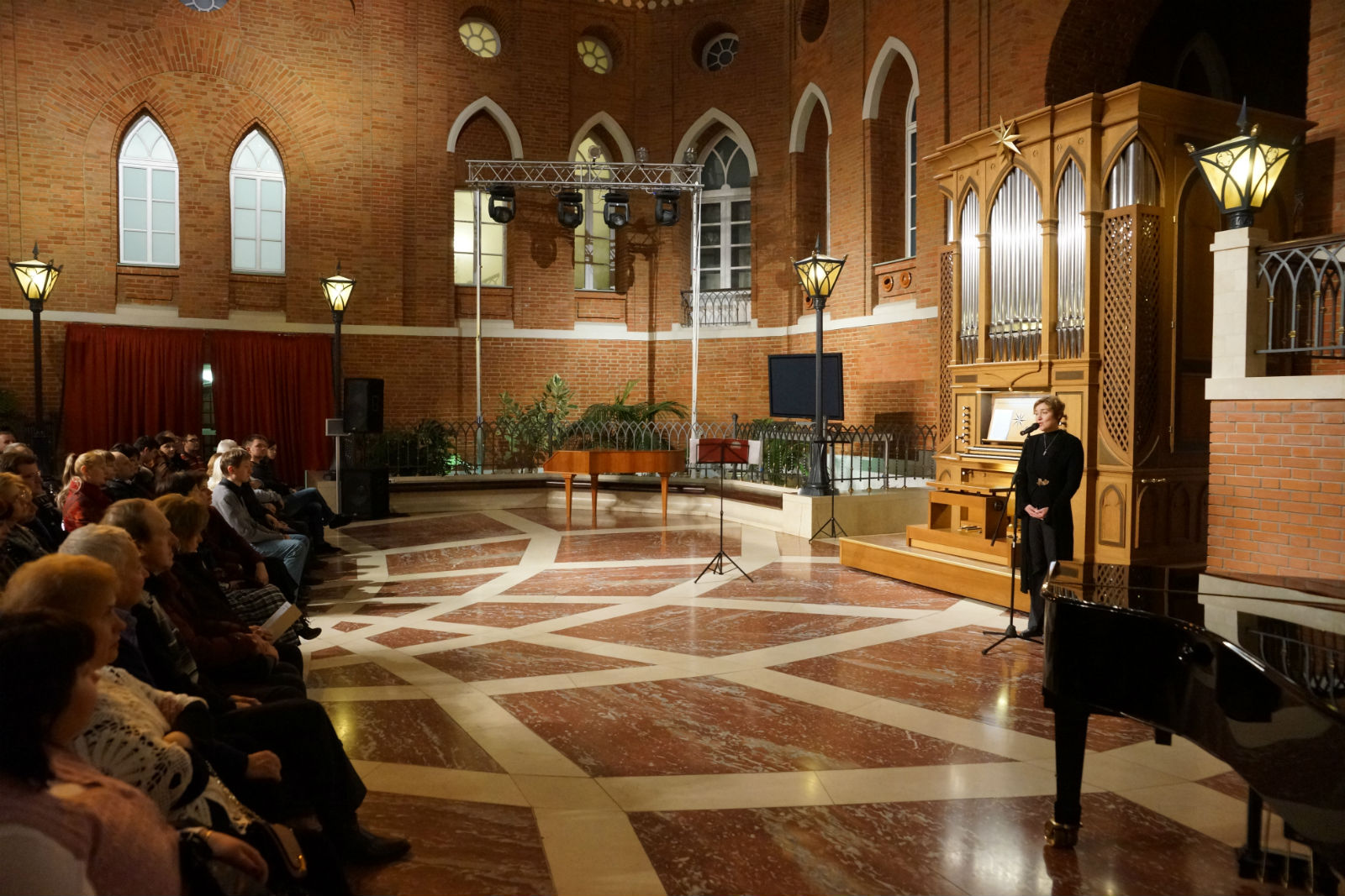 Концерт «Музыкальные беседы. Орган и альт» – события на сайте «Московские Сезоны»