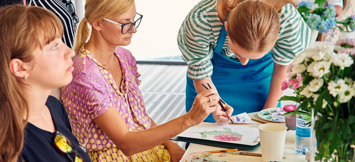 Уличная фотовыставка на Новом Арбате – события на сайте «Московские Сезоны»