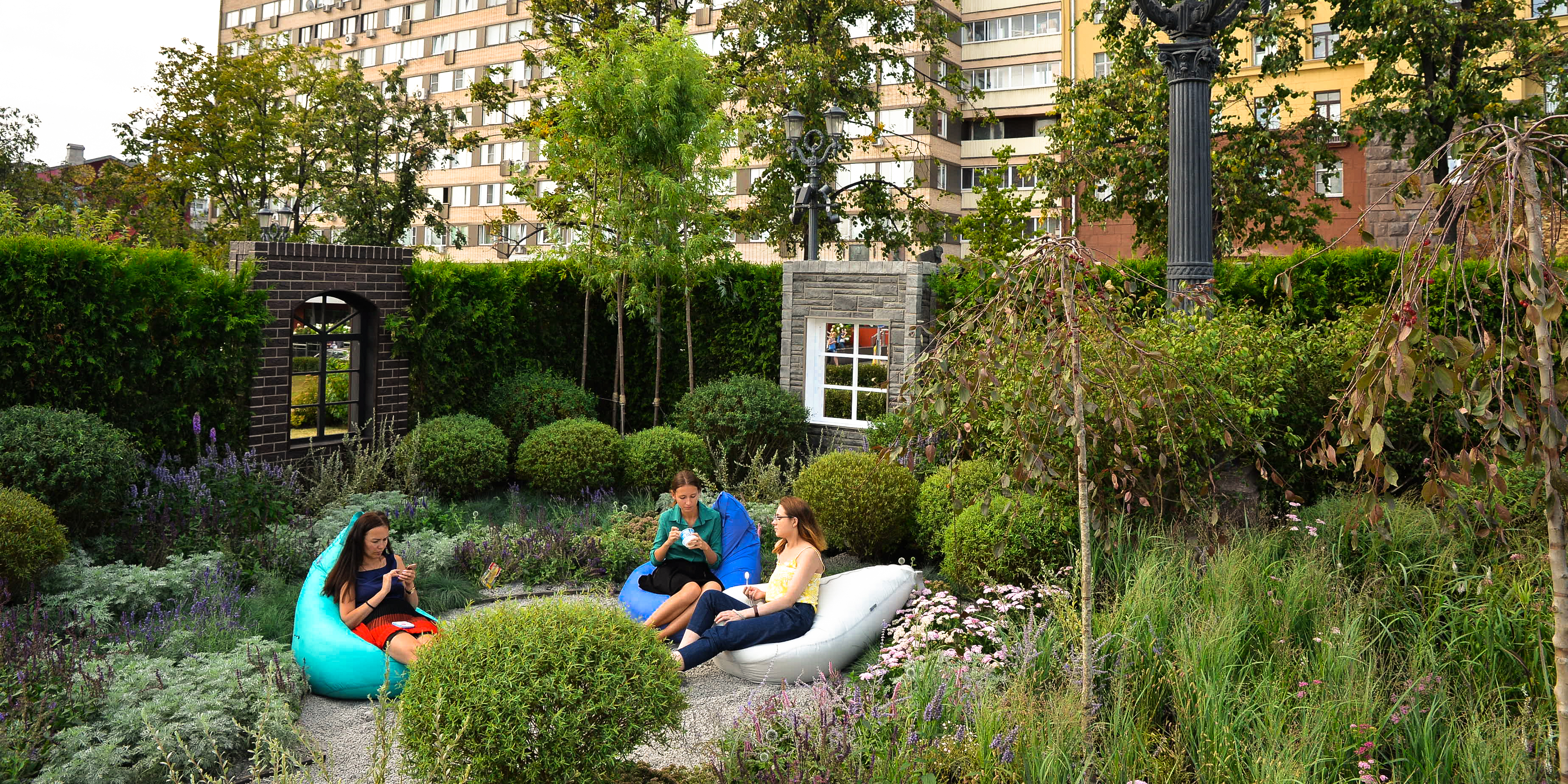 «Краски в окнах», Сулимова Мария (Россия) – события на сайте «Московские Сезоны»