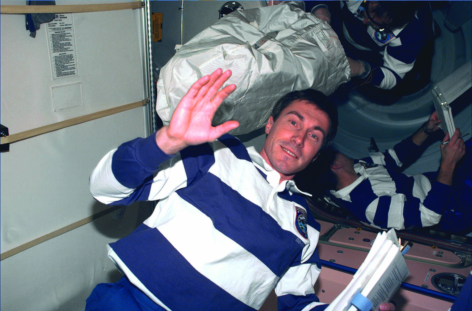 «803 дня на орбите Земли» на Страстном бульваре – события на сайте «Московские Сезоны»