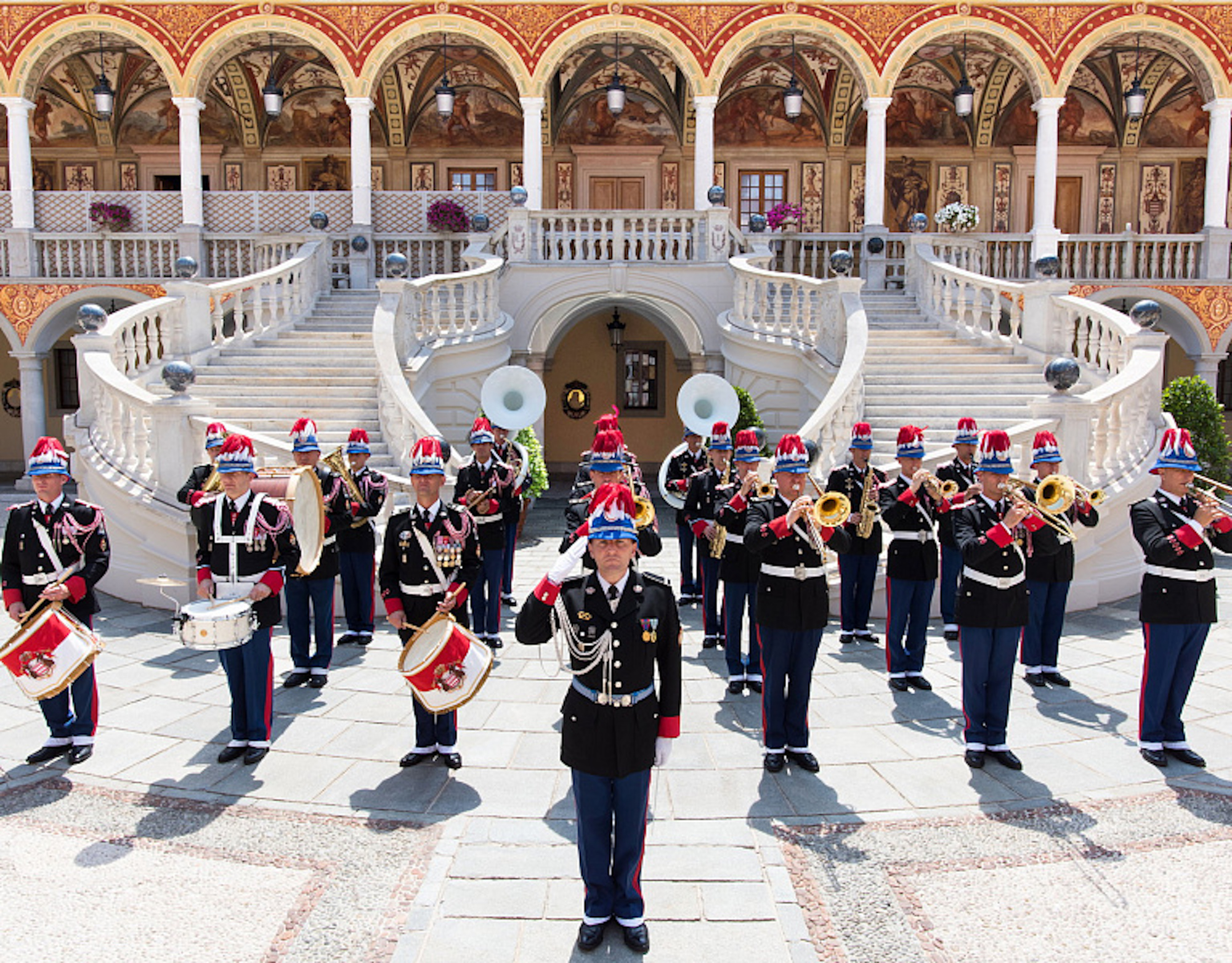 Оркестр карабинеров принца княжества Монако в саду имени Баумана – события на сайте «Московские Сезоны»