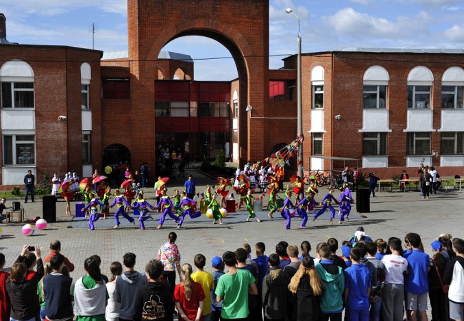 «Наш любимый город» во Дворце творчества «Преображенский» – события на сайте «Московские Сезоны»
