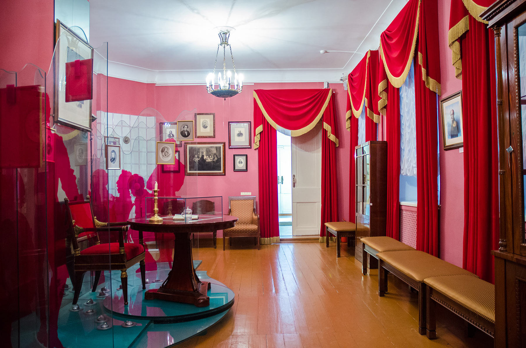 День города: экскурсия «Гоголь и Москва» – события на сайте «Московские Сезоны»