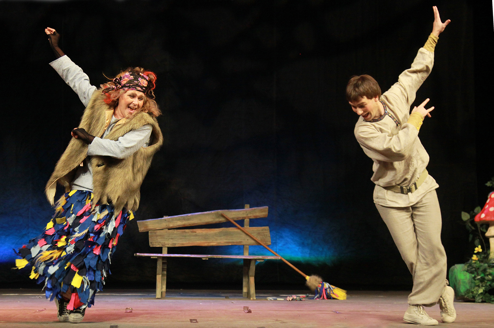 «Две Бабы-яги» в театре «Содружество актеров Таганки» – события на сайте «Московские Сезоны»