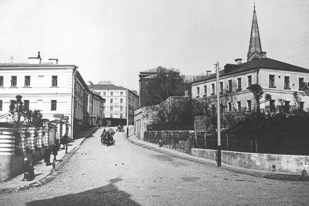 Заседание «История в нашем доме. Здание Исторической библиотеки XVII–ХХ столетия» – события на сайте «Московские Сезоны»