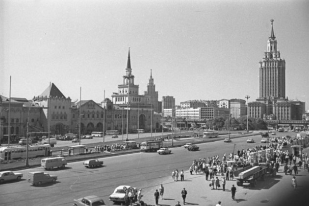 Программа «Музей изнутри: экскурсии по фондам Музея Москвы» – события на сайте «Московские Сезоны»