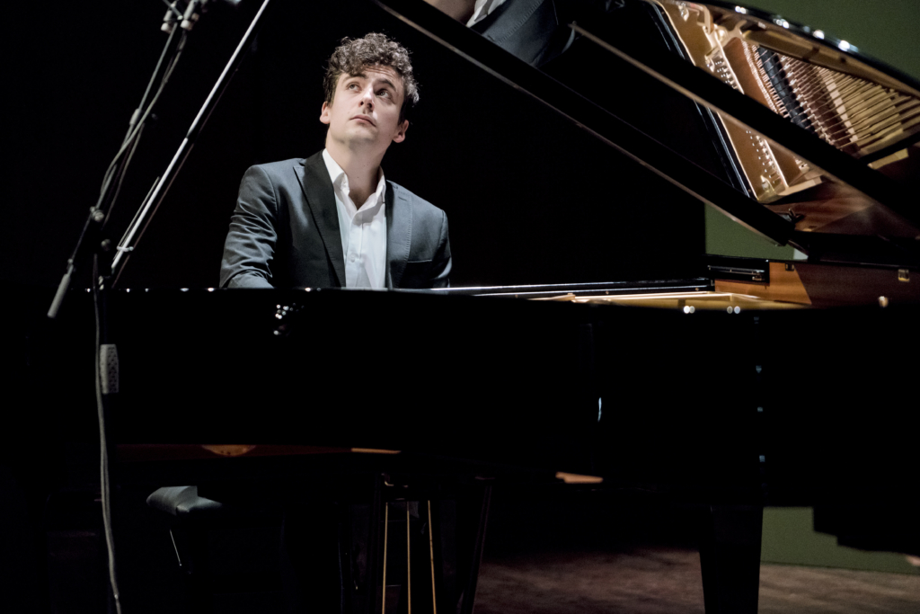 Концерт «Любимые фортепианные концерты» – события на сайте «Московские Сезоны»