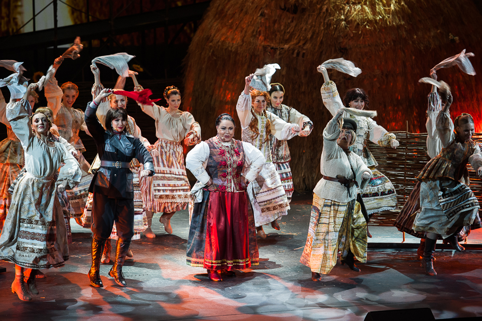 «Бабий бунт в нашем колхозе» в театре «Русская песня» – события на сайте «Московские Сезоны»