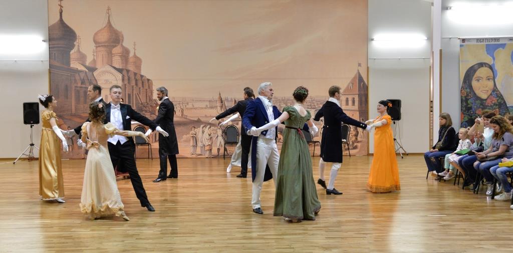 Интерактивная танцевальная программа «Очарование русского бала» – события на сайте «Московские Сезоны»