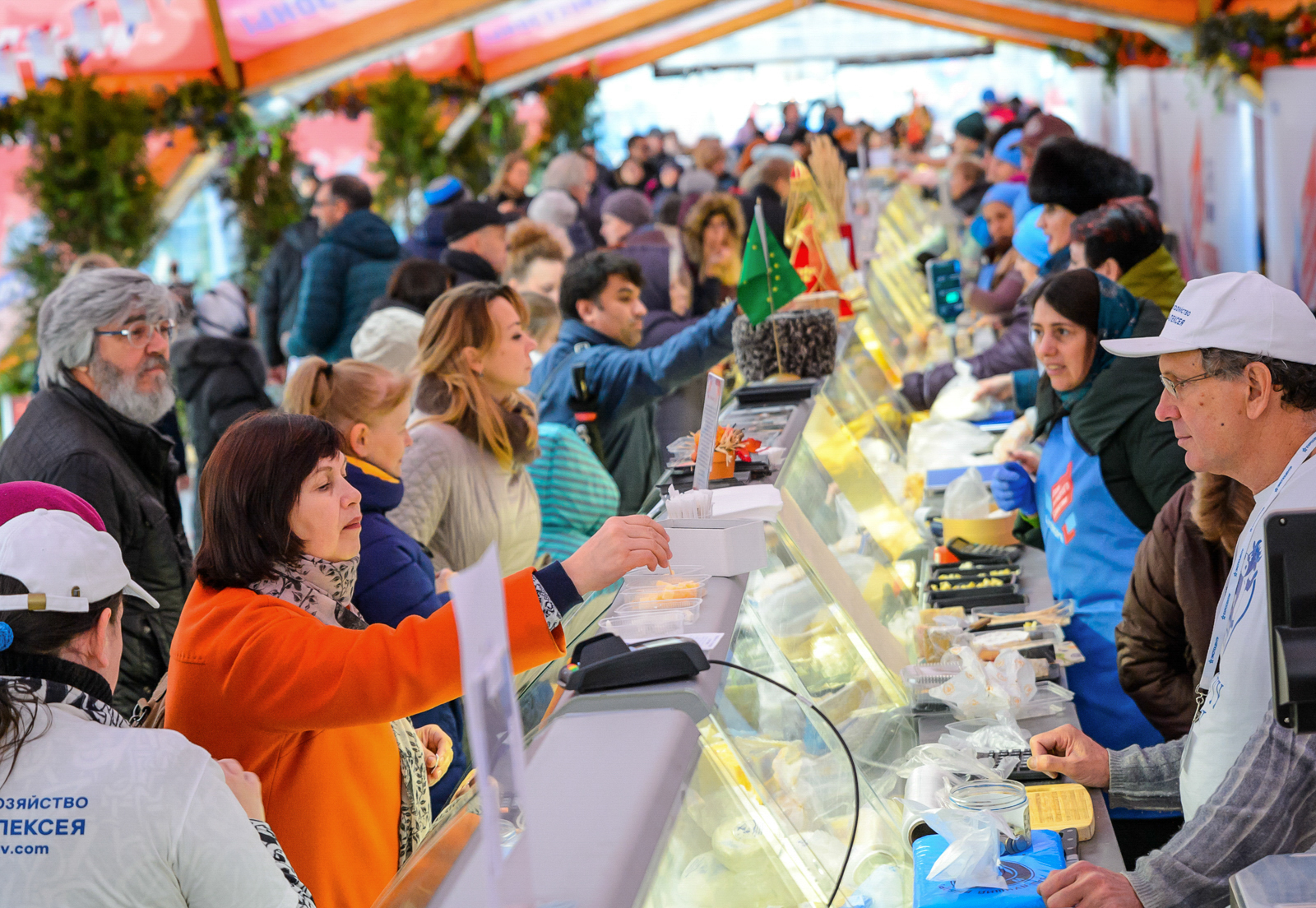 Сырная классика и иммерсивный спектакль на Манежной площади – события на сайте «Московские Сезоны»