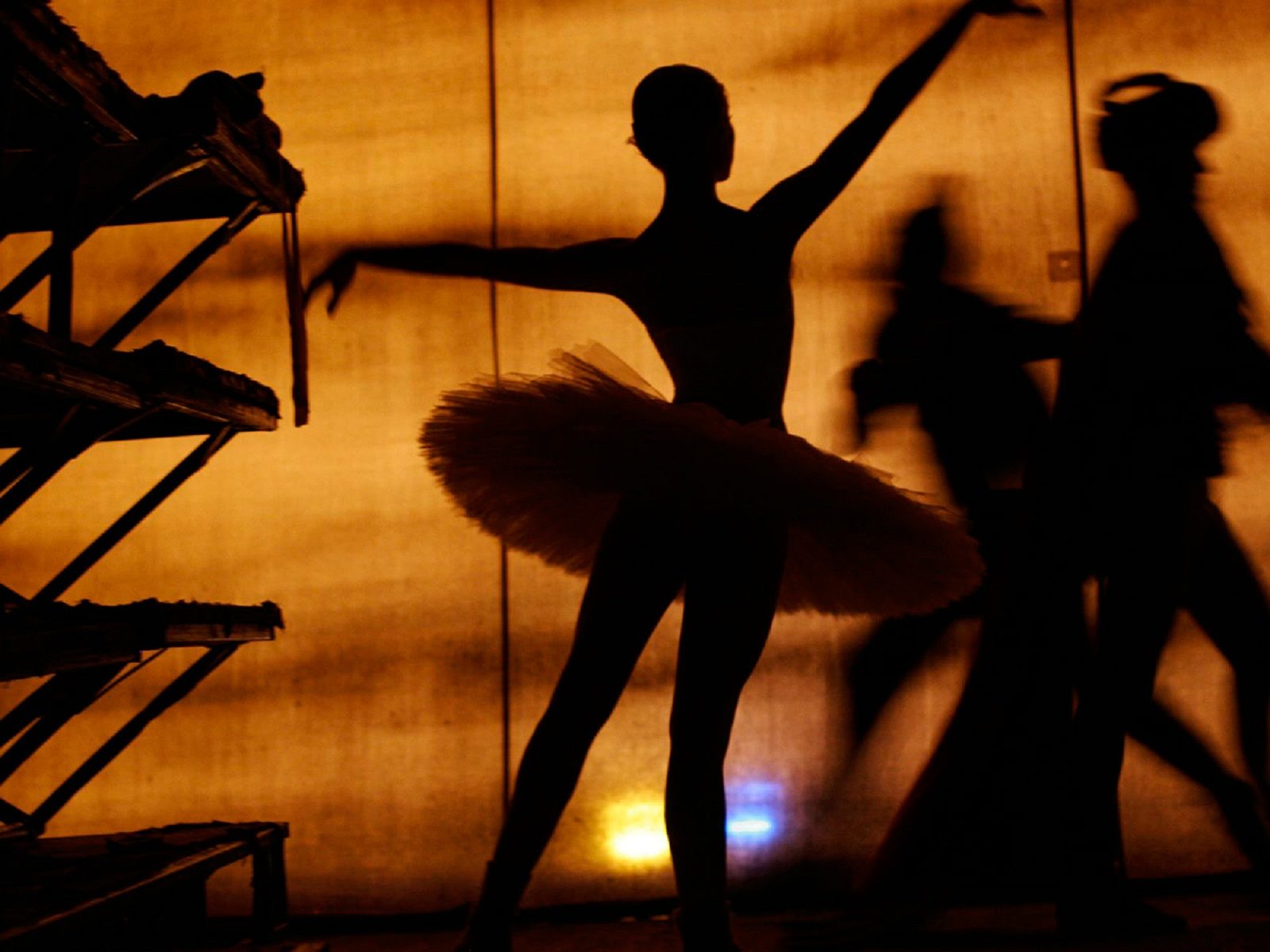 «Глеб Косоруков. Занавес» в Музее Москвы – события на сайте «Московские Сезоны»