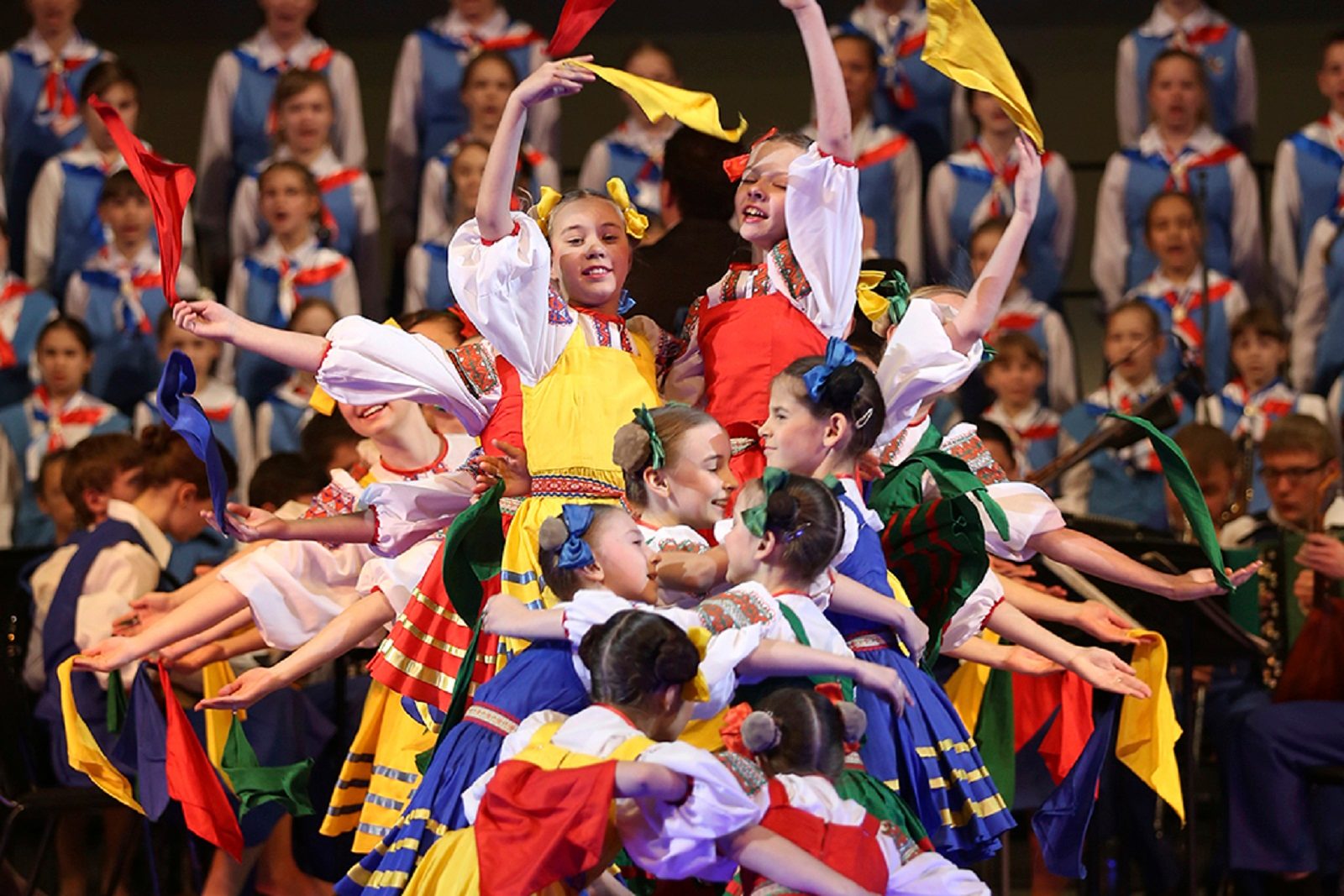 Ансамбль песни и пляски имени В.С. Локтева в Доме музыки – события на сайте «Московские Сезоны»