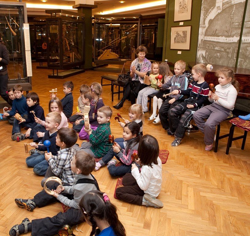 Познавательная программа «Музыкальные инструменты в сказках и легендах» – события на сайте «Московские Сезоны»